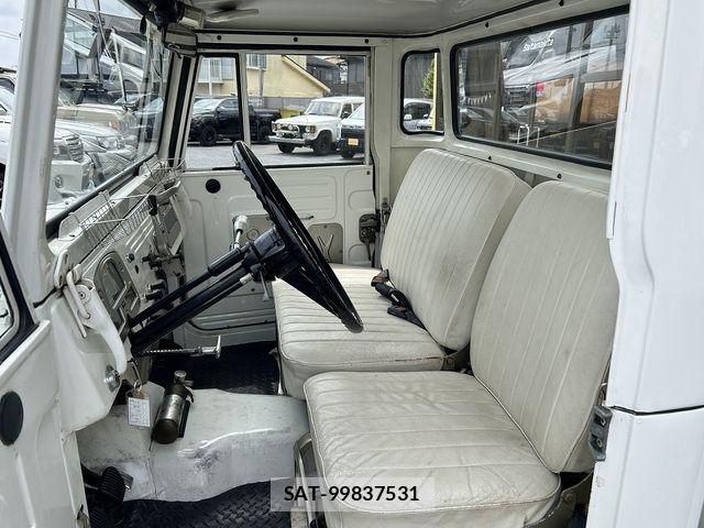 Toyota LAND CRUISER 1972-01 8562320-6