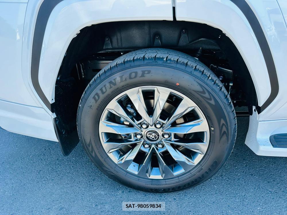 Toyota LAND CRUISER 2026 7074643-26