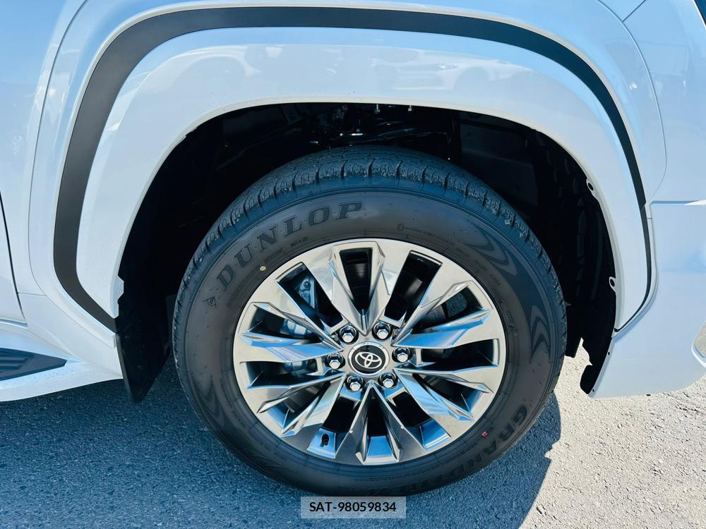 Toyota LAND CRUISER 2026 7074643-27