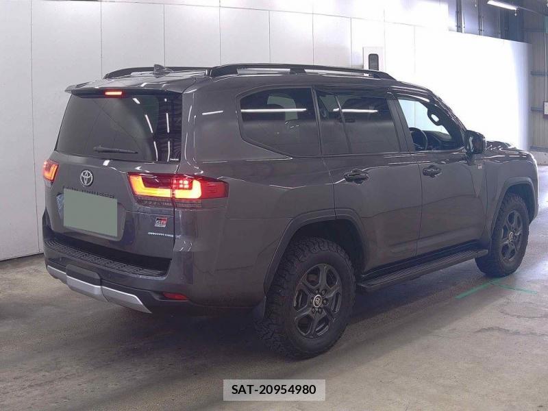 Toyota  2023-01 7747353-1