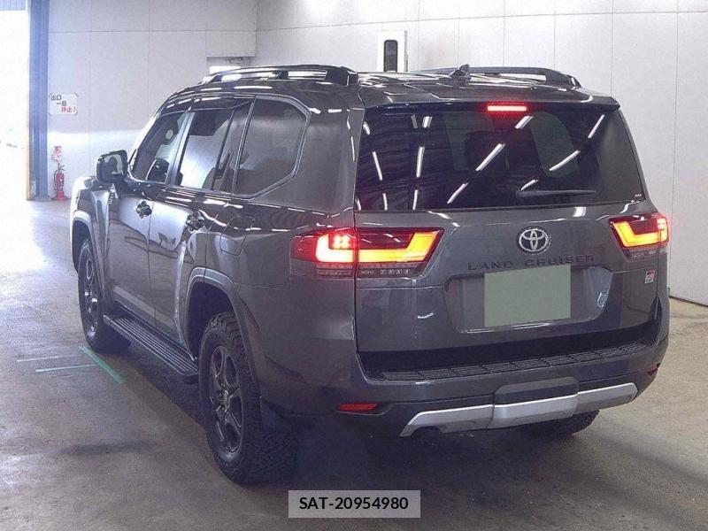 Toyota  2023-01 7747353-2