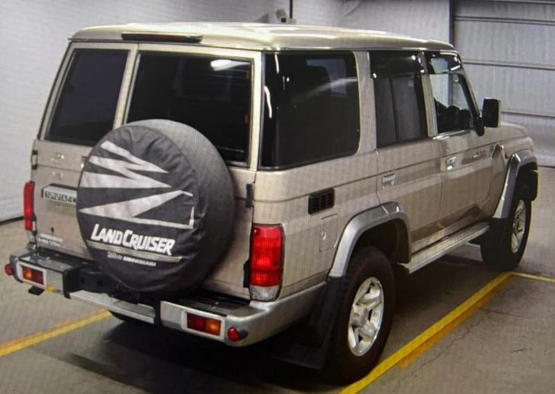 Toyota Land Cruiser 70 2015 1409879-1