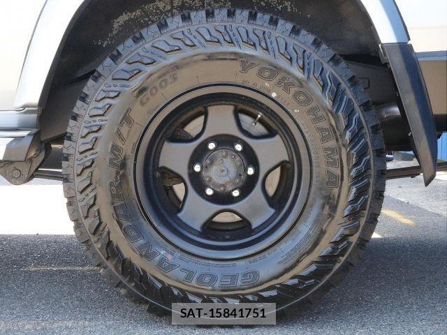 Toyota Land Cruiser 70 1992-01 901950-17