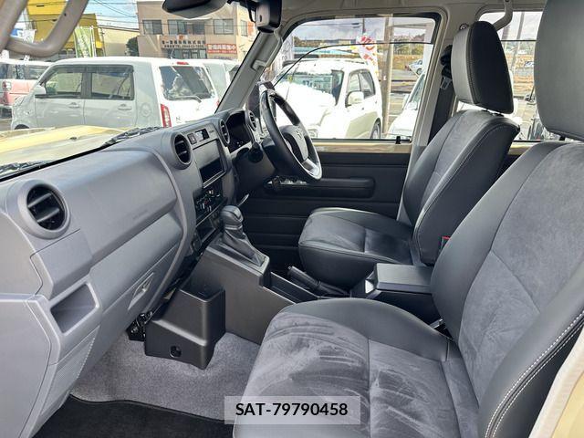 Toyota Land Cruiser 70 2024-01 1040907-11