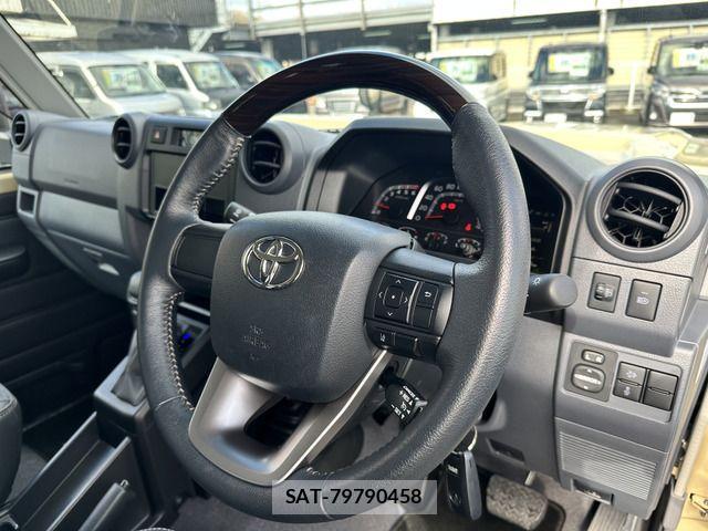 Toyota Land Cruiser 70 2024-01 1040907-16
