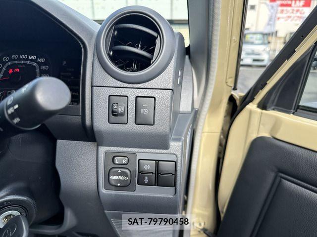 Toyota Land Cruiser 70 2024-01 1040907-17