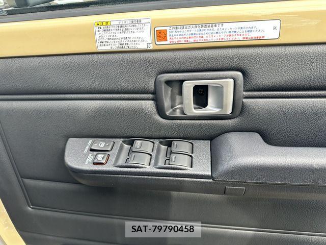 Toyota Land Cruiser 70 2024-01 1040907-19