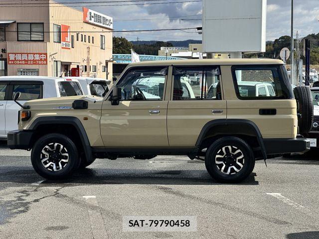 Toyota Land Cruiser 70 2024-01 1040907-4