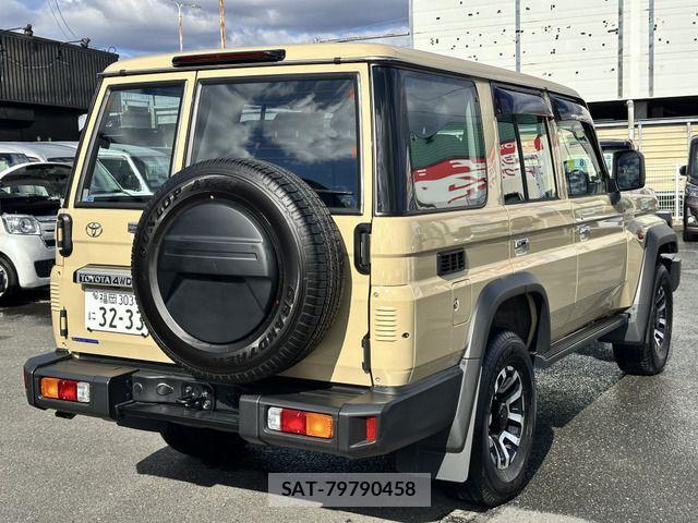 Toyota Land Cruiser 70 2024-01 1040907-8