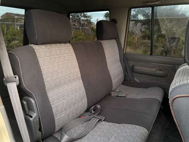 Toyota Land Cruiser 70 1994-09 1463752-4
