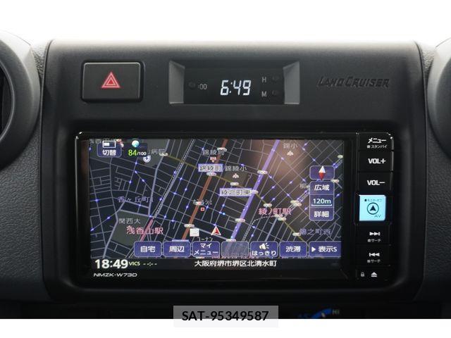 Toyota Land Cruiser 70 2024-06 1481618-11