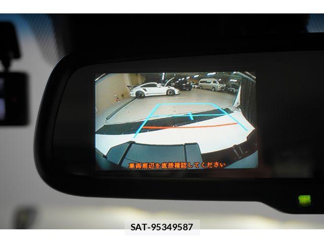 Toyota Land Cruiser 70 2024-06 1481618-12