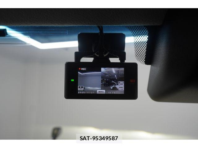 Toyota Land Cruiser 70 2024-06 1481618-14