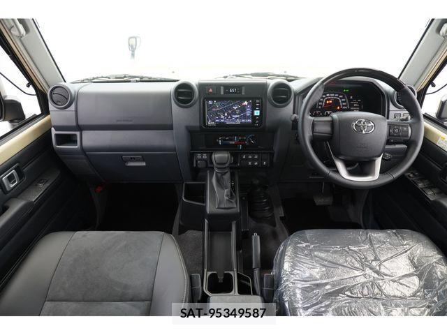 Toyota Land Cruiser 70 2024-06 1481618-16