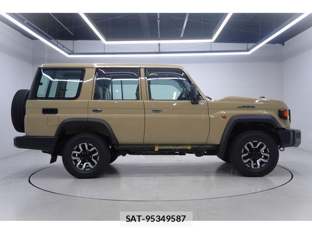 Toyota Land Cruiser 70 2024-06 1481618-3
