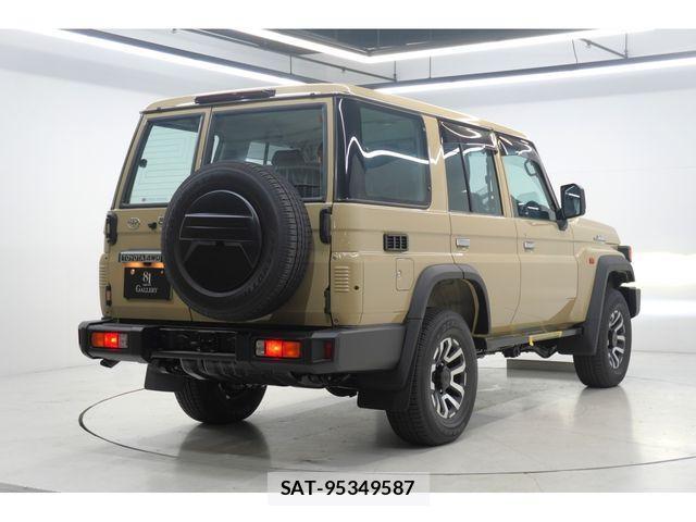 Toyota Land Cruiser 70 2024-06 1481618-4