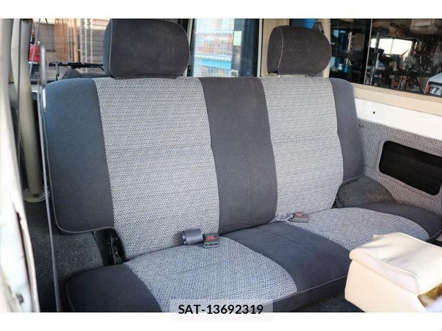 Toyota Land Cruiser 70 1992-01 2010303-6