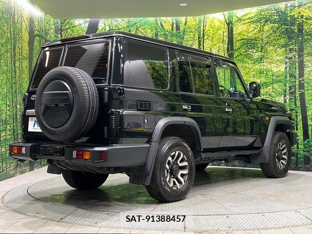 Toyota Land Cruiser 70 2024-01 3833167-16