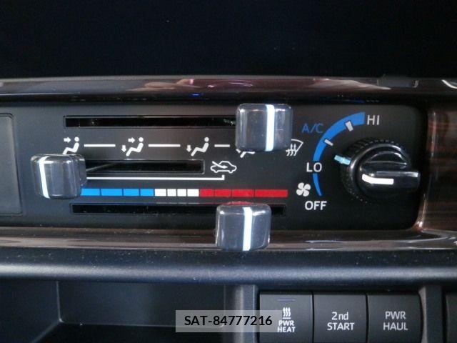 Toyota Land Cruiser 70 2024-06 4110056-15