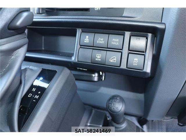 Toyota Land Cruiser 70 2025-01 4325739-10