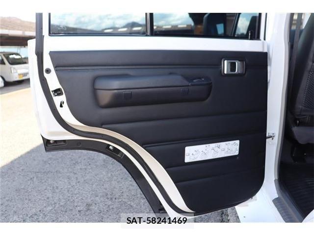 Toyota Land Cruiser 70 2025-01 4325739-19