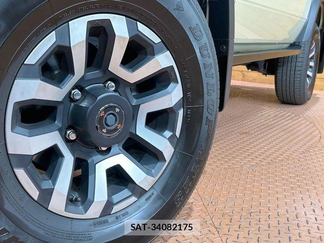 Toyota Land Cruiser 70 2025-03 5870340-12