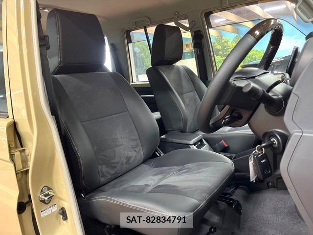 Toyota Land Cruiser 70 2024-02 6002390-7
