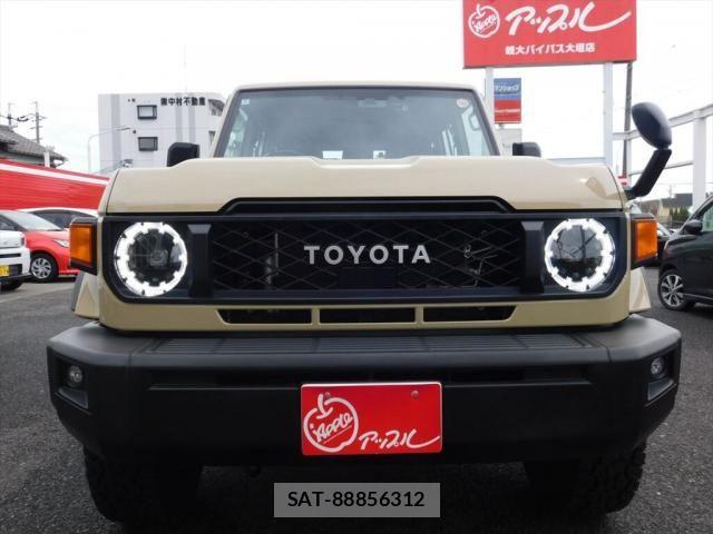 Toyota Land Cruiser 70 2024-07 6216098-15