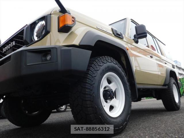 Toyota Land Cruiser 70 2024-07 6216098-21
