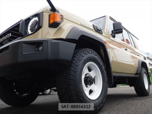 Toyota Land Cruiser 70 2024-07 6216098-22