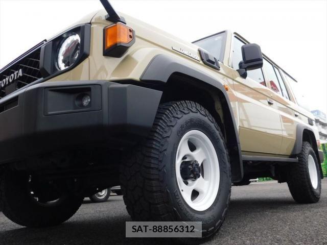 Toyota Land Cruiser 70 2024-07 6216098-23