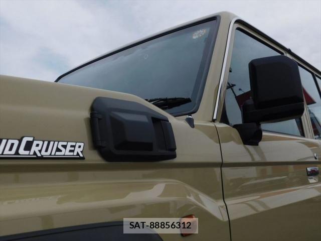 Toyota Land Cruiser 70 2024-07 6216098-25