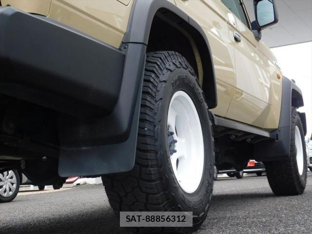 Toyota Land Cruiser 70 2024-07 6216098-28