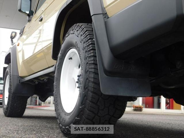 Toyota Land Cruiser 70 2024-07 6216098-29