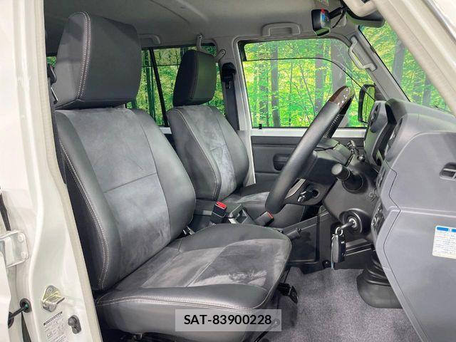 Toyota Land Cruiser 70 2024-06 6244905-8
