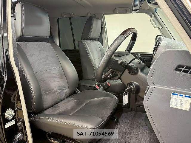 Toyota Land Cruiser 70 2025-01 6276617-4