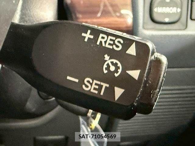 Toyota Land Cruiser 70 2025-01 6276617-6