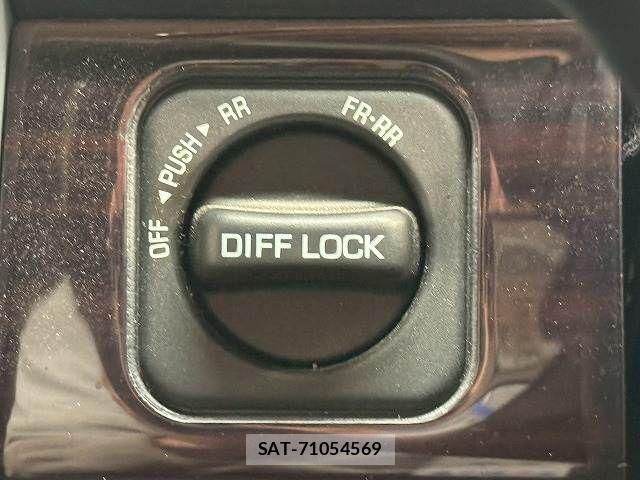 Toyota Land Cruiser 70 2025-01 6276617-7