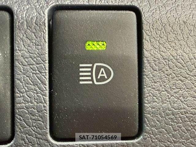 Toyota Land Cruiser 70 2025-01 6276617-8