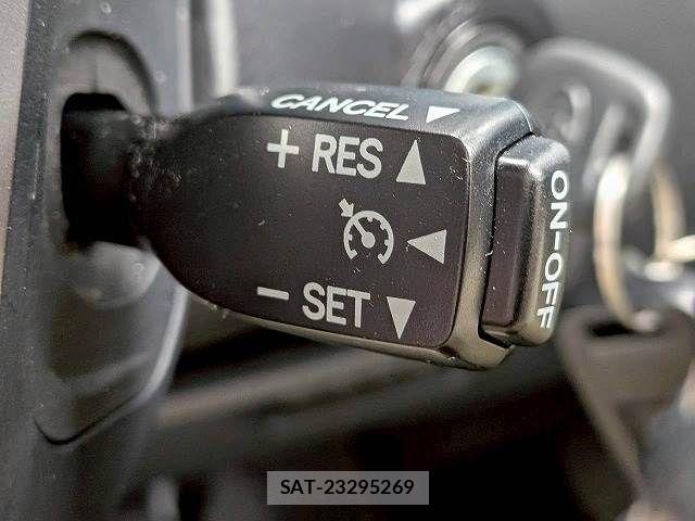 Toyota Land Cruiser 70 2024-02 6545429-6