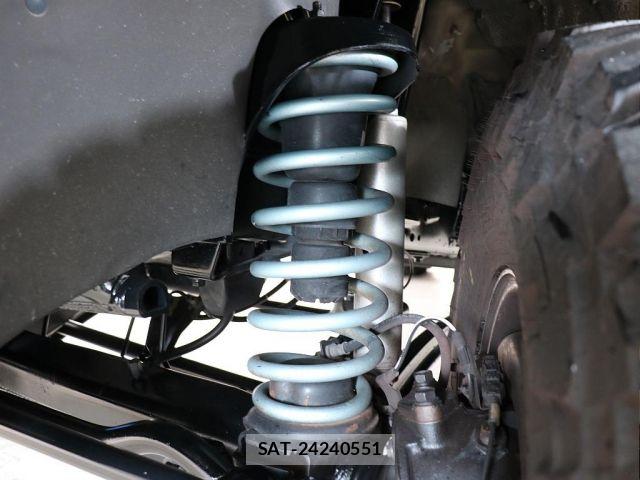 Toyota Land Cruiser 70 2015-01 6676552-11