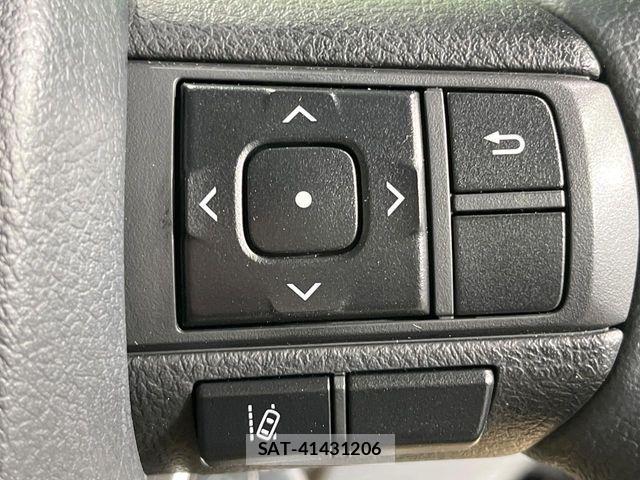 Toyota Land Cruiser 70 2025-01 6676549-6