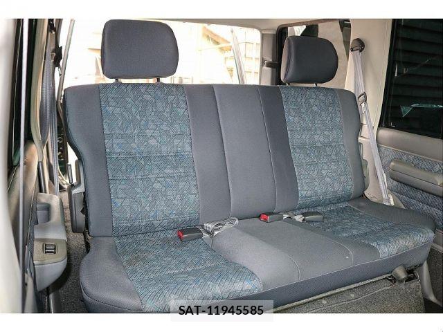Toyota Land Cruiser 70 1999-01 6676553-6