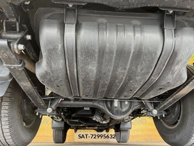 Toyota Land Cruiser 70 2024-03 6716448-18