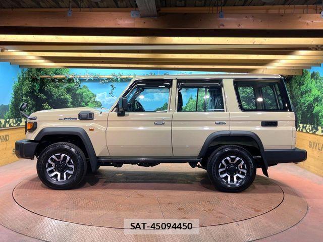 Toyota Land Cruiser 70 2026-04 6716447-16