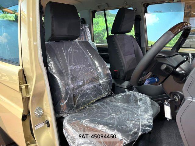 Toyota Land Cruiser 70 2026-04 6716447-8