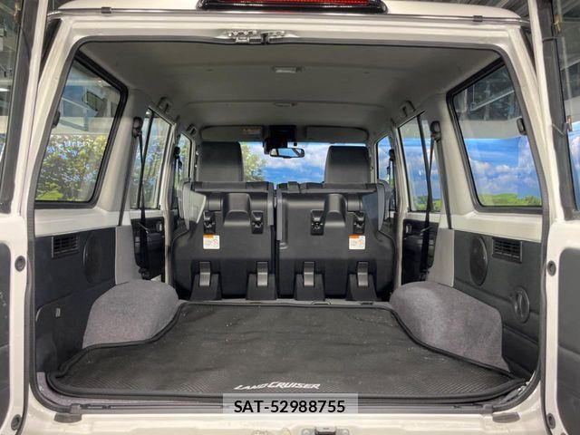 Toyota Land Cruiser 70 2024-05 6791182-9