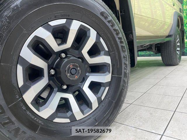 Toyota Land Cruiser 70 2025-02 6815576-12