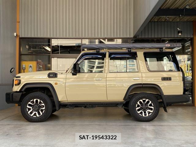 Toyota Land Cruiser 70 2024-08 6994682-10