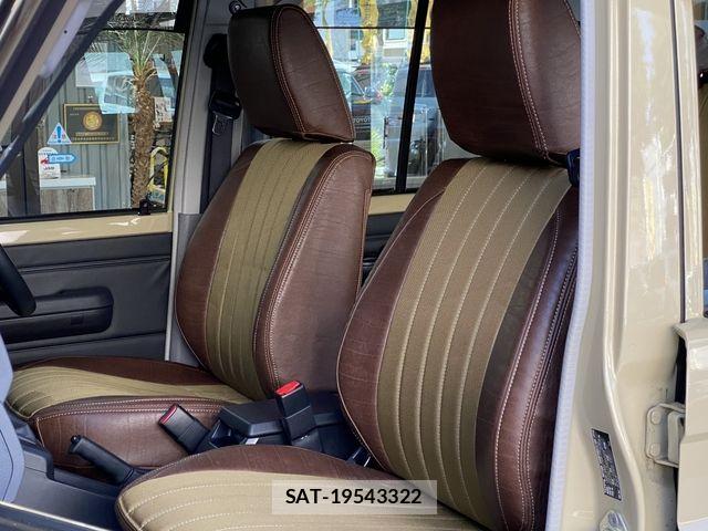 Toyota Land Cruiser 70 2024-08 6994682-14